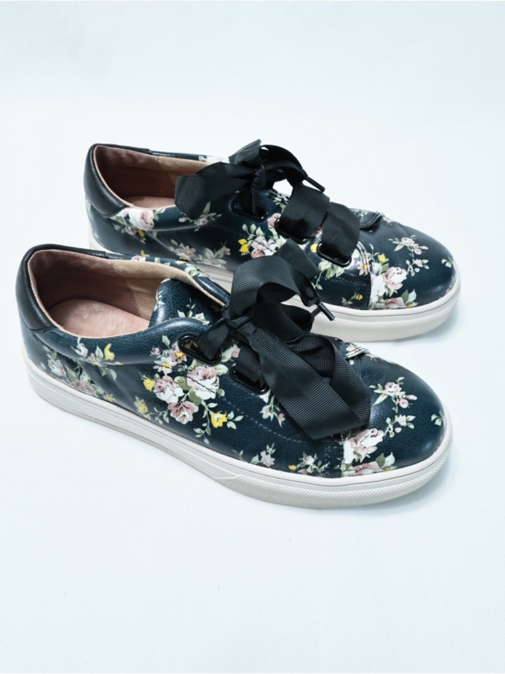 Caslon Black Floral Ribbon-Lace Sneakers